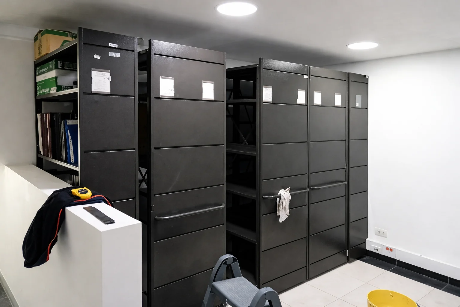 Escuela de Cadetes de Colombia | Instalación y Mantenimiento de Archivo Rodante 6